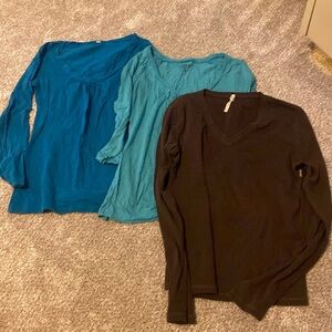😎Bundle of long sleeve scoop neck tops